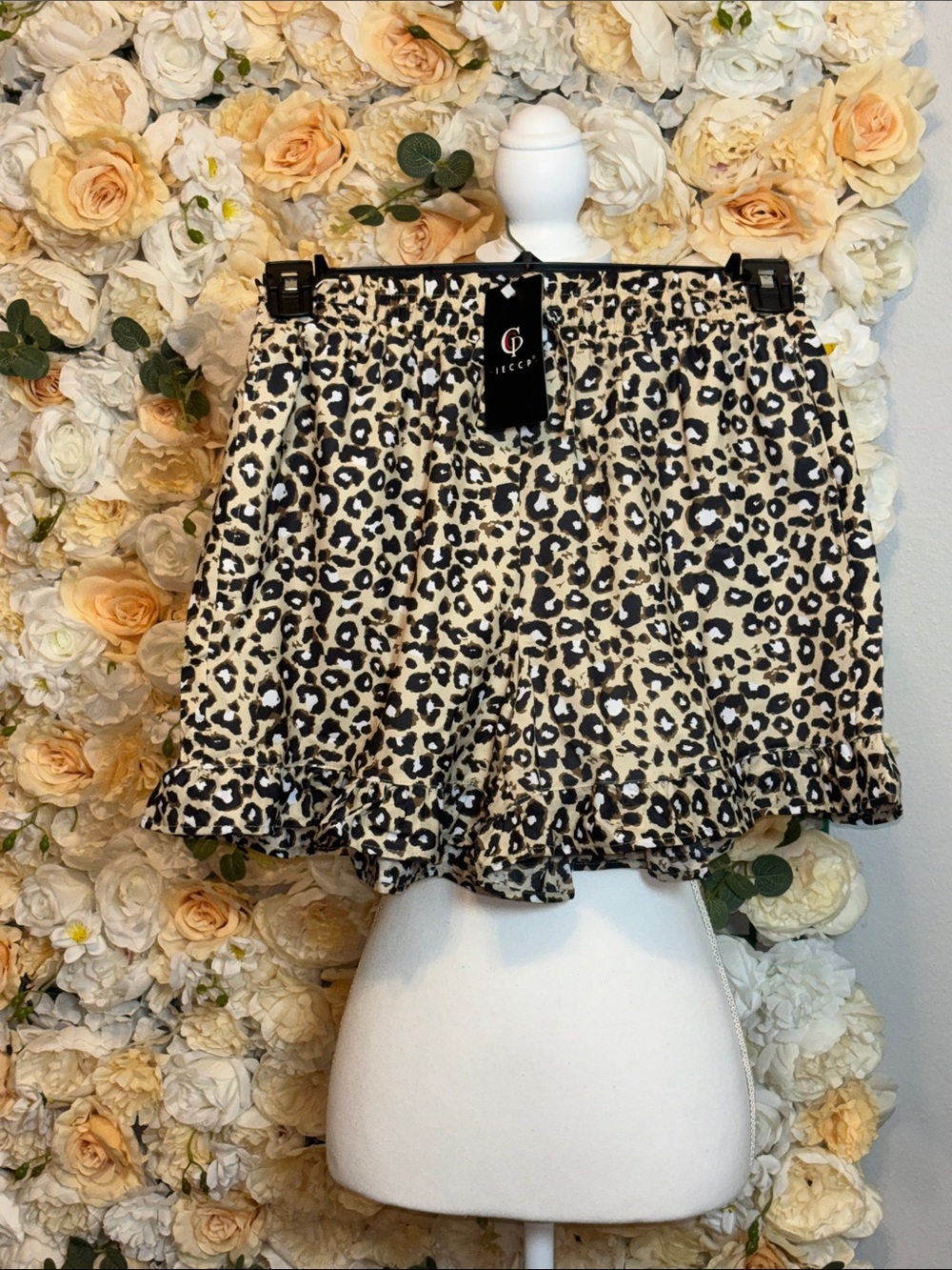 IC COLLECTION High-Waist Leopard Print Shorts in Tan and Black